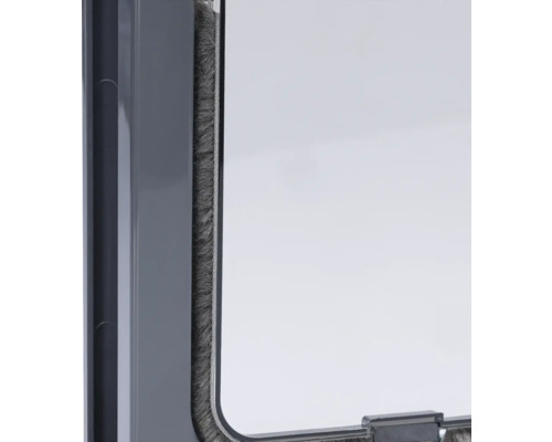 Detailansicht einer grauen Türdichtung