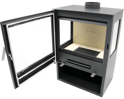 Kaminofen mit offener Tür