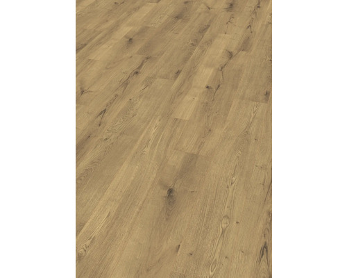 Verlegtes Laminat mit Holzoptik