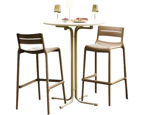 Gartensitzgruppe mit zwei Hockern und einem Tisch