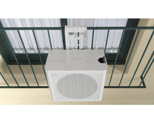 Midea Logo Klimaanlage am Fenster montiert