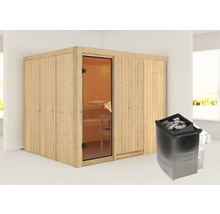Sauna mit Saunaofen in einem hellen Raum