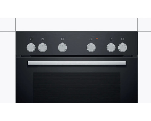 Nahaufnahme eines Backofens mit Drehknöpfen