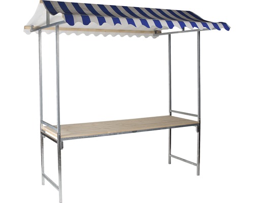 Marktstand mit blau-weiß gestreiftem Dach und Holztheke