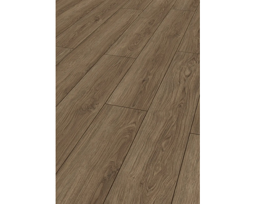 Verlegte Laminatböden in Holzoptik