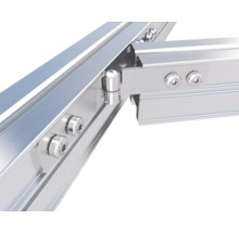 Aluminiumprofile mit Scharnier und Schrauben im Detail