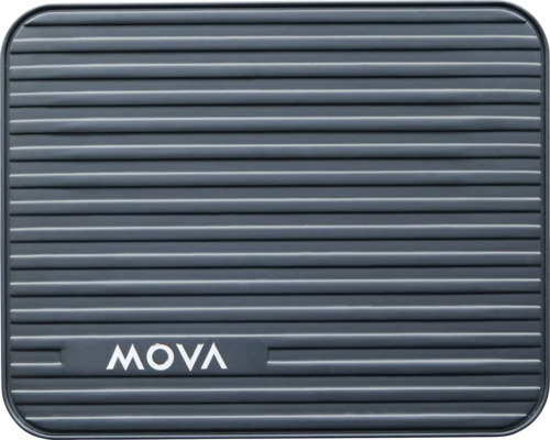 Abtropfmatte aus Kunststoff mit horizontalen Rillen und Mova Logo