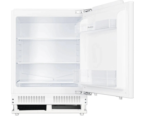 Offener weißer Amica Kühlschrank mit Regalen