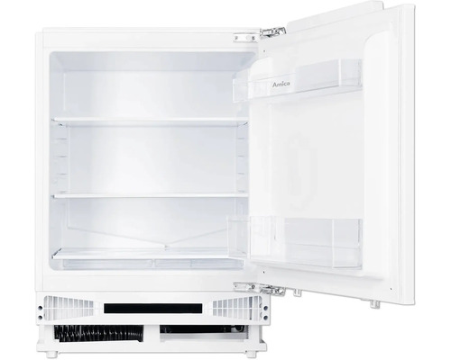 Geöffneter, weißer Kühlschrank mit Regalen und Fächern