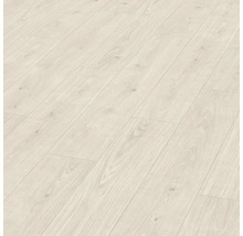 Heller Laminatboden mit Holzstruktur