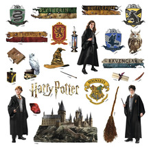 Harry Potter Wandtattoo mit Hogwarts Motiven