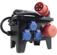 Stromverteiler mit Starkstromstecker und mehreren Steckdosen