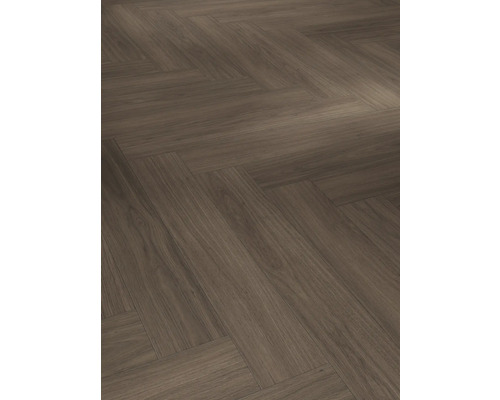 Verlegung von Laminatboden im Fischgrätmuster