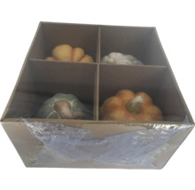 Dekokürbisse aus Keramik in Kartonverpackung mit vier Fächern