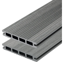 Zwei Terrassendielen aus Verbundmaterial mit Hohlkammerprofil