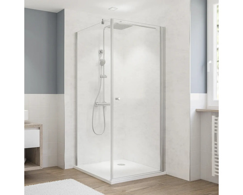 Duschkabine mit Duschkopf und Handbrause im Badezimmer