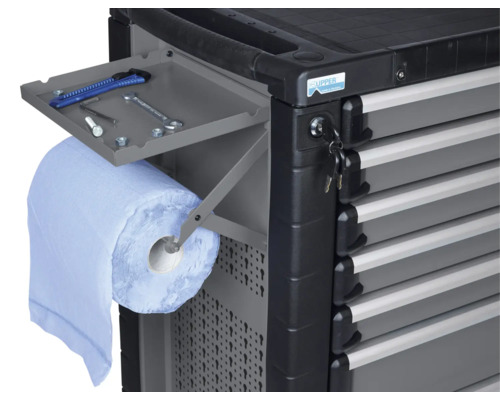 Werkstattwagen mit Werkzeug, Papierrolle und Schlüssel