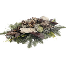 Gesteck mit Tannenzweigen, Zapfen, Blättern und Holz
