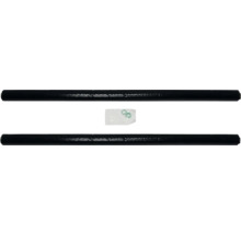 Zwei schwarze Abflussrohre mit Dichtungsringen