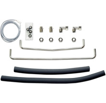 Set mit Kabel, Dichtungen, Adaptern, Muttern, Metall- und Gummileitungen