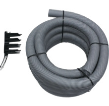 Graues Wellrohr mit Kabelbinder und Kabelverschraubungen