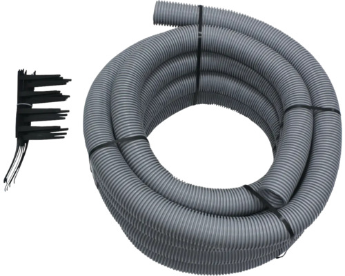 Graues Wellrohr mit Kabelbinder und Kabelverschraubungen