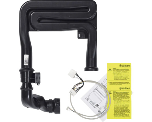 Abgasrohr mit Kabel und Warnhinweis