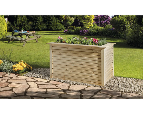 Holz-Hochbeet im Garten mit Blumen bepflanzt