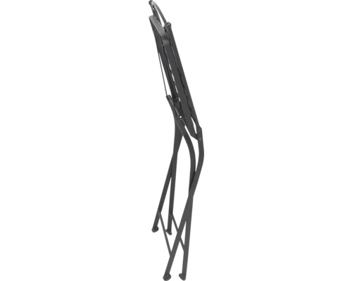 Zusammengeklappter Klappstuhl aus Metall