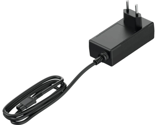 Schwarzes Netzteil mit Kabel und Stecker