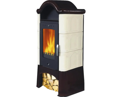 Kaminofen mit Holzfach und brennendem Feuer