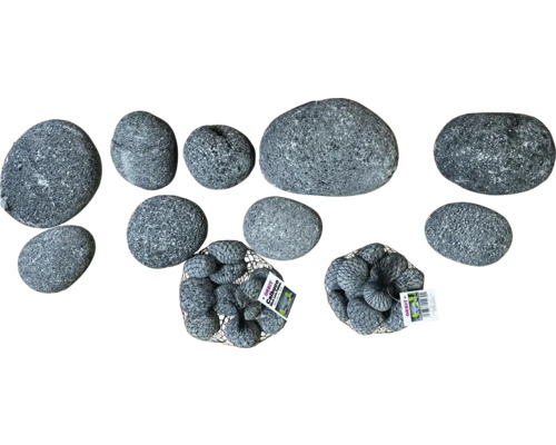 Dekosteine aus schwarzem Lavagestein, verschiedene Größen und Formen, in Netzen verpackt