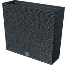 Rechteckiger Pflanzkasten mit horizontaler Linienstruktur