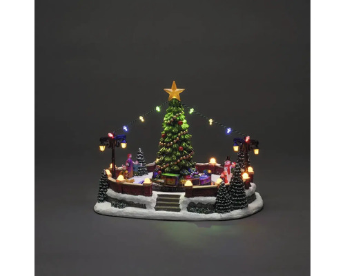 LED Szenerie Konstsmide Weihnachtsdorf mit Musik H 23,5 cm 23 LEDs Lichtfarbe RGB batteriebetrieben Weihnachtsdorf mit Weihnachtsbaum, Figuren, Beleuchtung und Dekoration