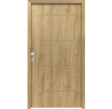 Holztür mit horizontalen Rillen und Türgriff