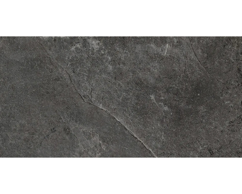 Nahaufnahme einer Bodenfliese in Steinoptik