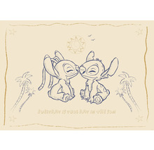 Illustration von zwei Figuren, die sich unter Palmen und einer Sonne gegenüberstehen, mit dem Text: Jeder Tag ist dein Tag in der Sonne