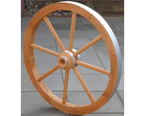 Holzwagenrad für den Garten