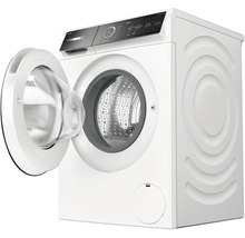 Waschmaschine mit geöffneter Tür für Wäsche