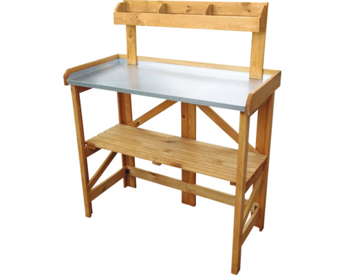 Gartentisch aus Holz mit Metallplatte und Ablagefläche