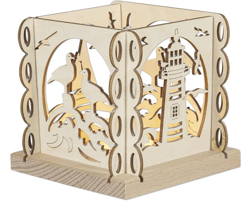 Dekorative Holzlaterne mit Küstenmotiven für stimmungsvolle Beleuchtung