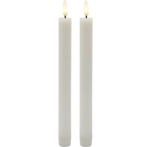 Zwei weiße LED-Kerzen