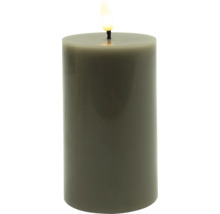 Dekorative Stumpenkerze mit LED-Flamme