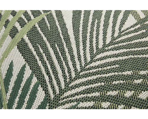 Detailansicht eines Teppichs mit Palmenblattmuster