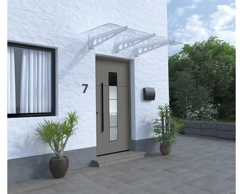 Hausfassade mit Haustür, Briefkasten und Vordach