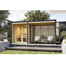 Gartensauna mit Sitzbereich auf Terrasse