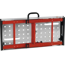 Zusammengeklappte Aluminium-Rollstuhlrampe für den sicheren Transport