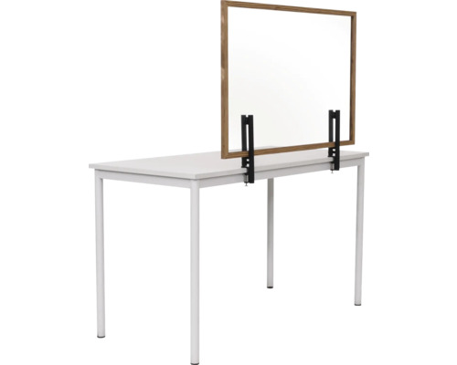 Tisch mit einem montierten Spuckschutz aus Glas und Holz