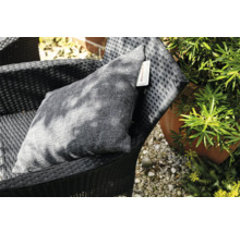 Gartenstuhl mit Kissen und Montland Logo