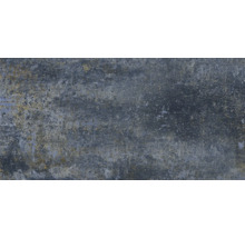 Fliese mit metallischer Oberfläche